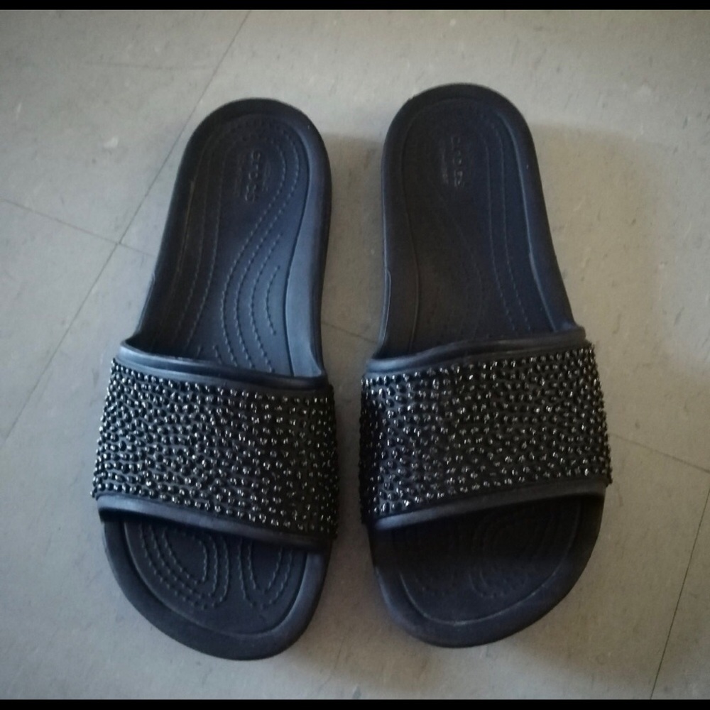 Croc slides size 8